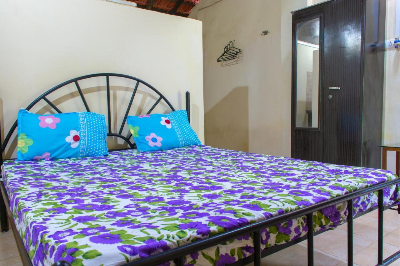 Raikar Guest House Богмало Экстерьер фото