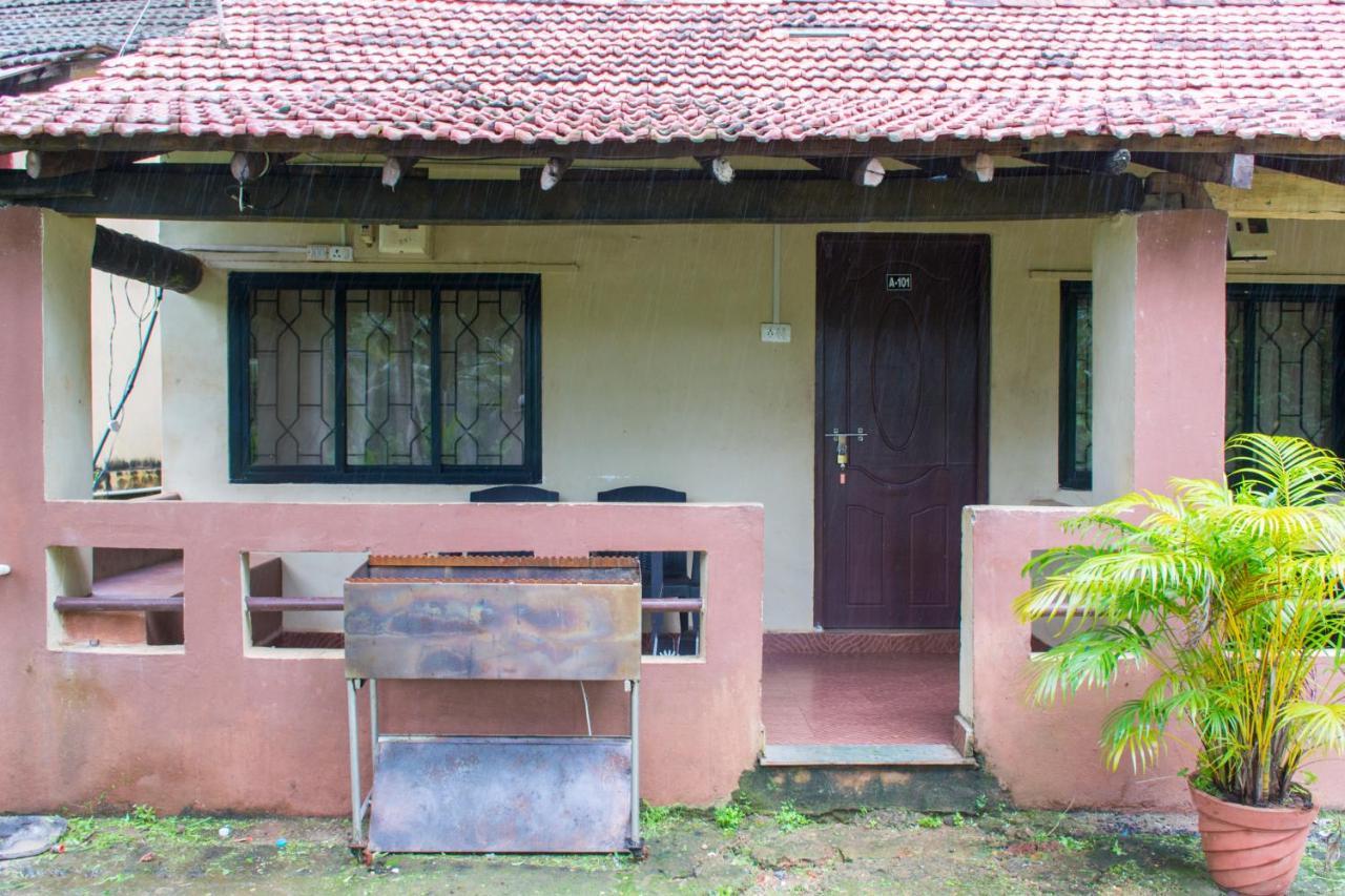 Raikar Guest House Богмало Экстерьер фото